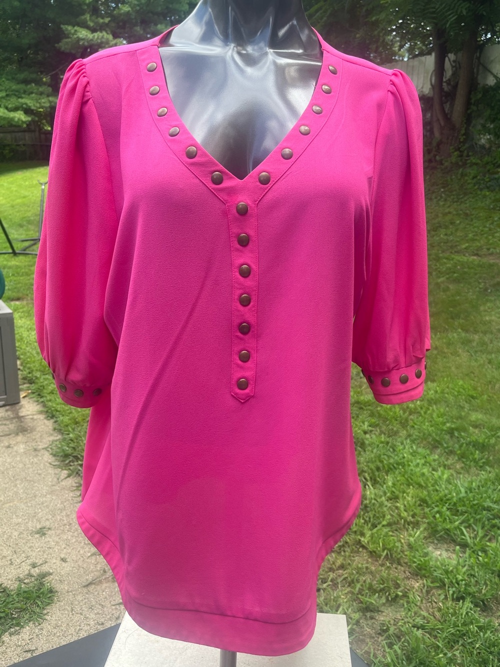 Women's Fuchsia Stud-Trim V-Neck Blouse